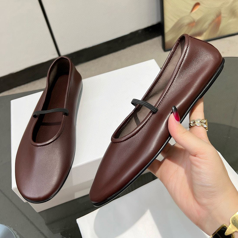 جولة اصبع القدم شريط مرن ماري  - مراجعة Leather Work Flats وسعره